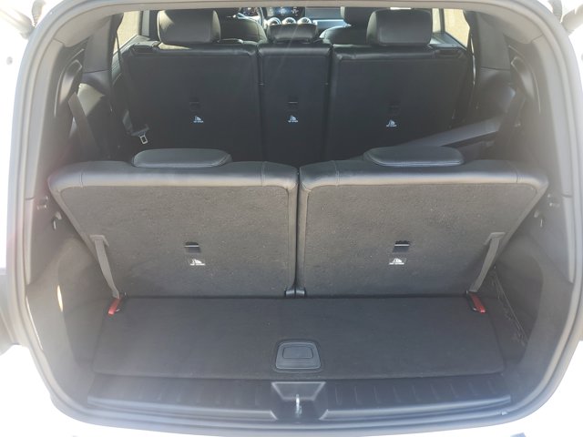 2021 Mercedes-Benz GLB 250 Image 12 of 33