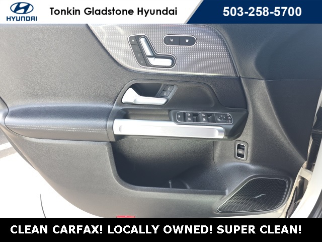 Vehicle image 26 of 27