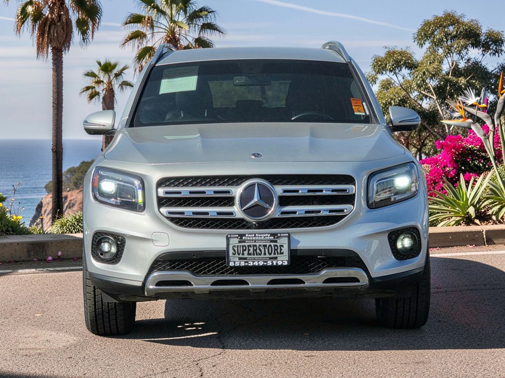 2021 Mercedes-Benz GLB 250 Image 3 of 48