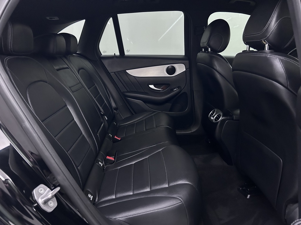 Vehicle image 30 of 69