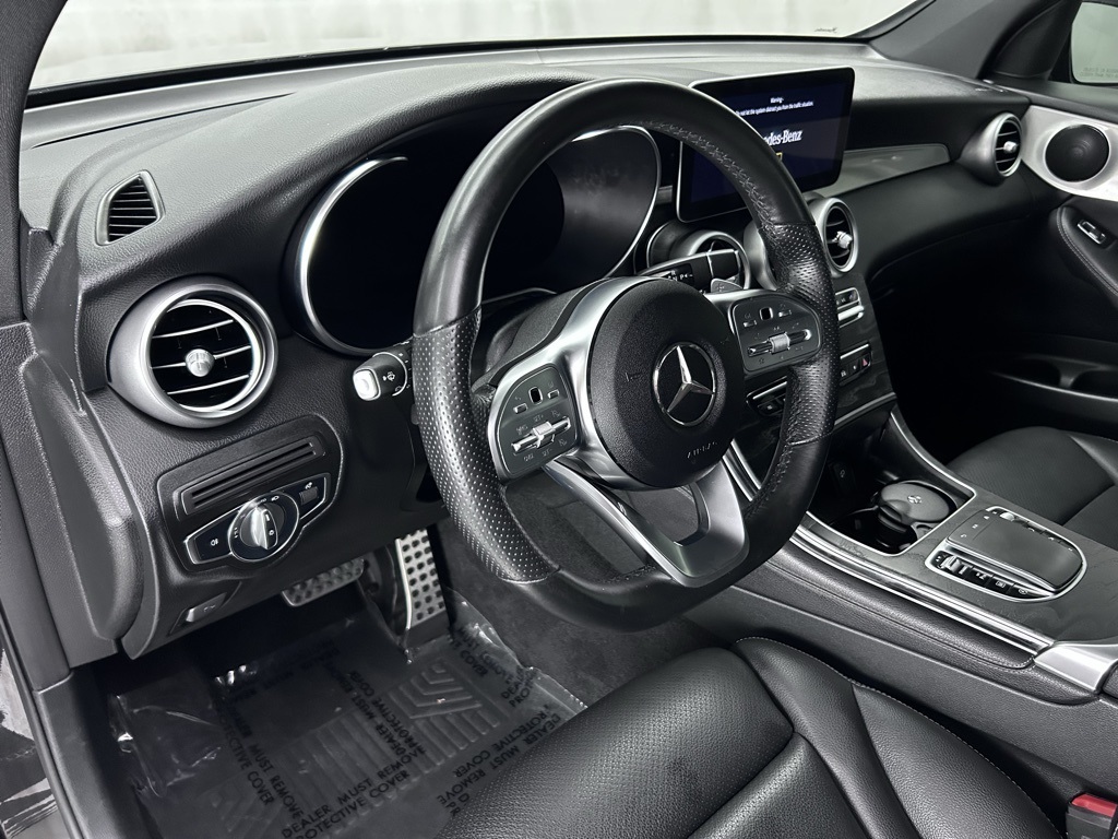 Vehicle image 25 of 69