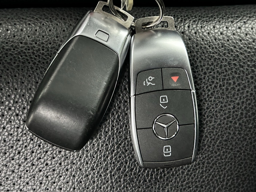 Vehicle image 62 of 69