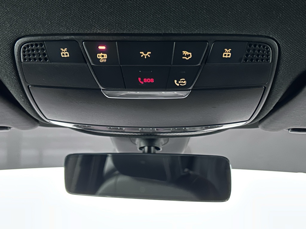 Vehicle image 59 of 69