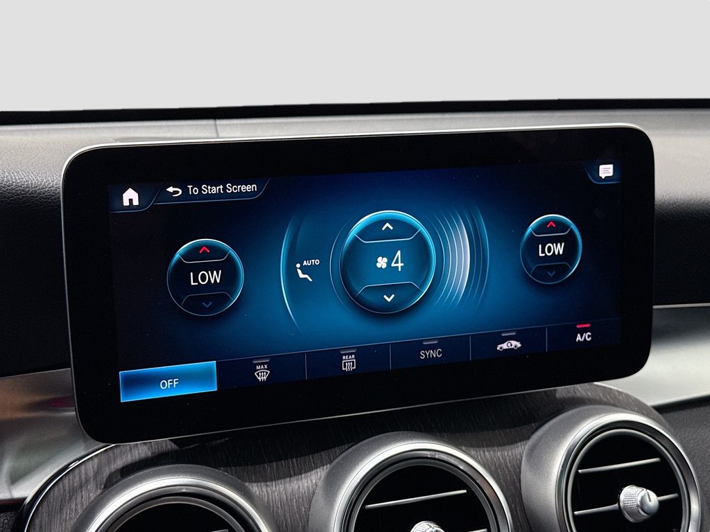 2021 Mercedes-Benz GLC 300 Image 32 of 39