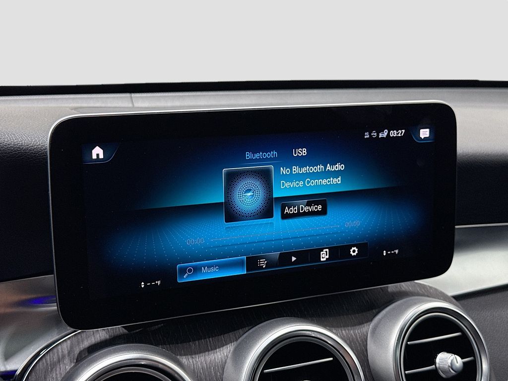 2021 Mercedes-Benz GLC 300 Image 25 of 39