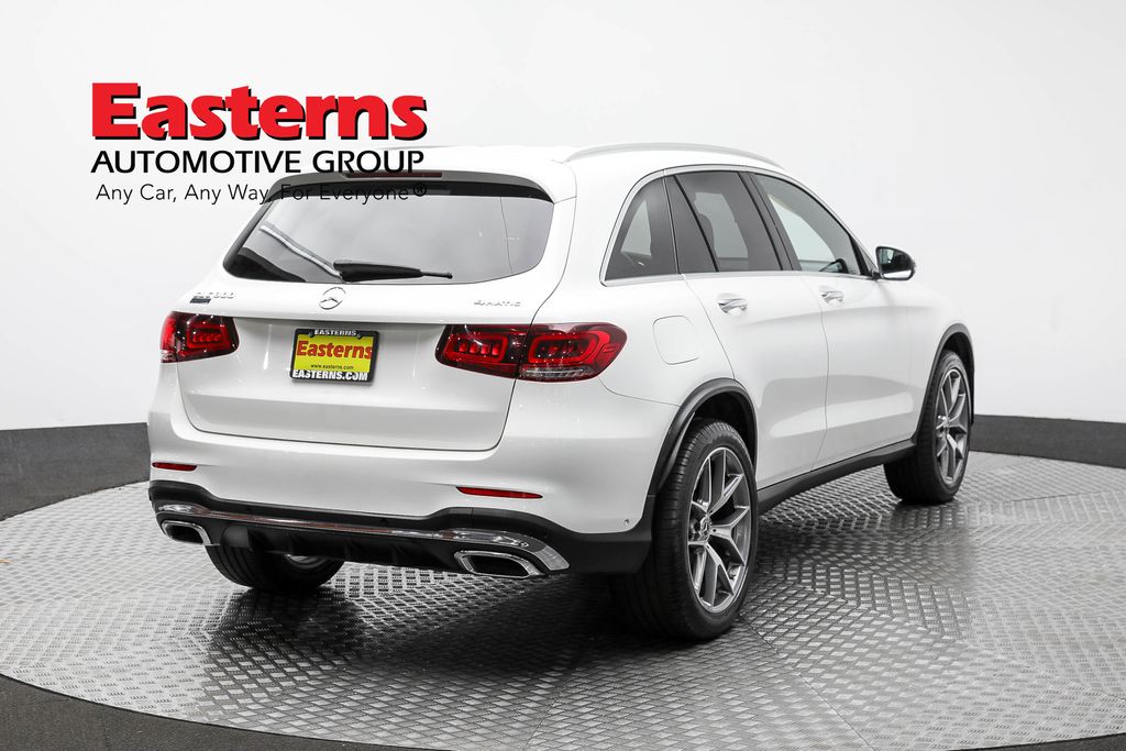 Vehicle image 25 of 63