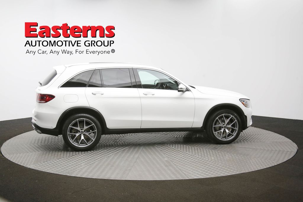 Vehicle image 19 of 63