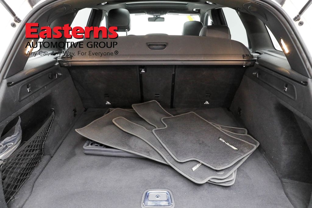 Vehicle image 39 of 63