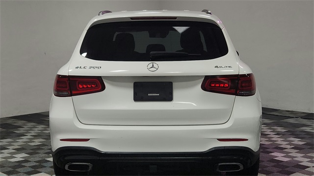 Vehicle image 4 of 27