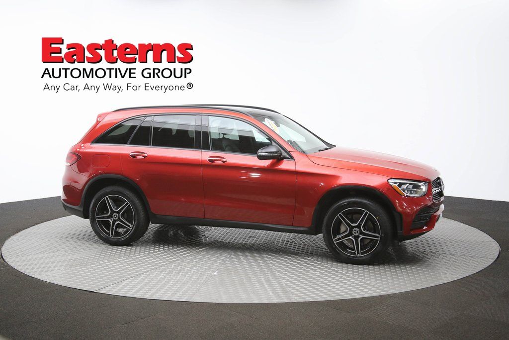 Vehicle image 10 of 63