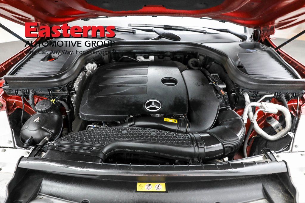 Vehicle image 37 of 63