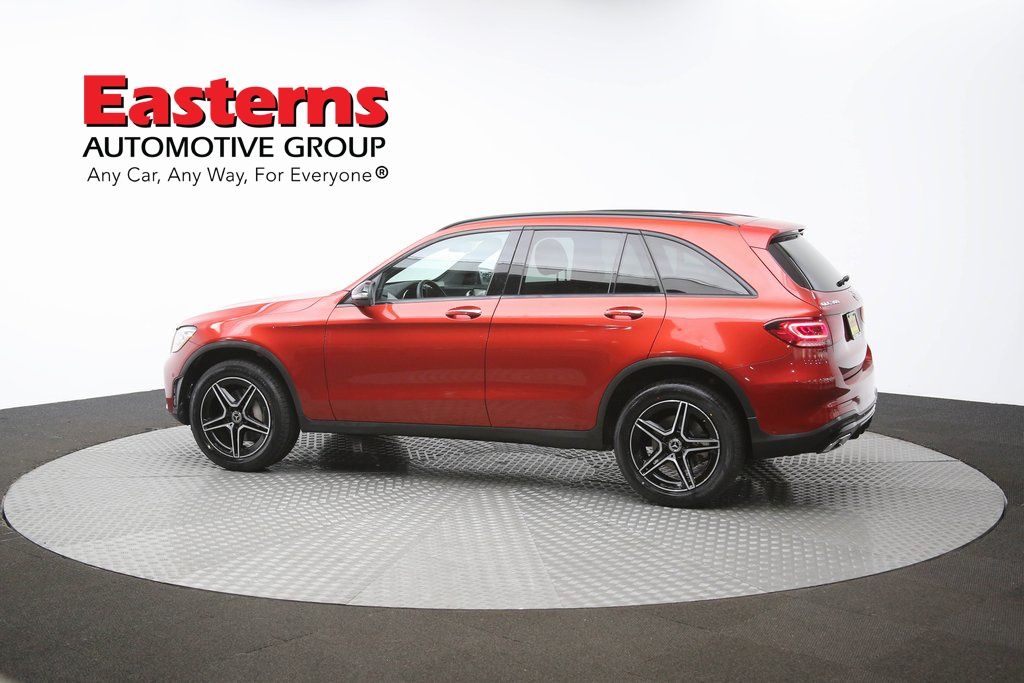 Vehicle image 32 of 63