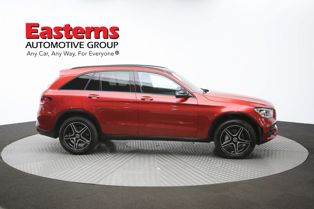 Vehicle image 18 of 63