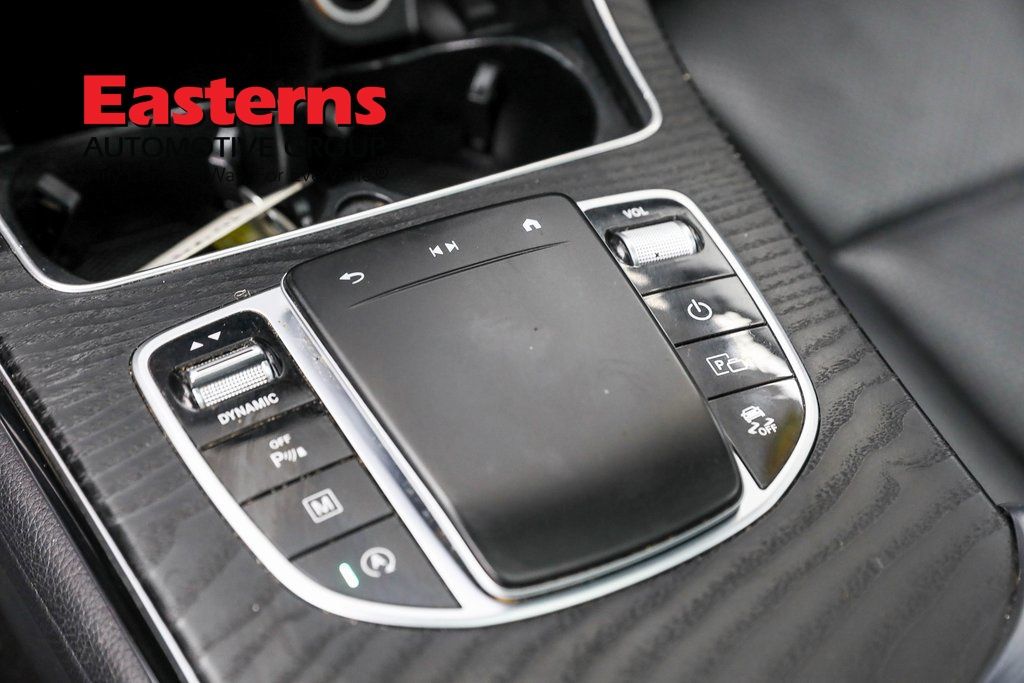 Vehicle image 49 of 63