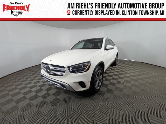 2021 Mercedes-Benz GLC 300 Image 2 of 37
