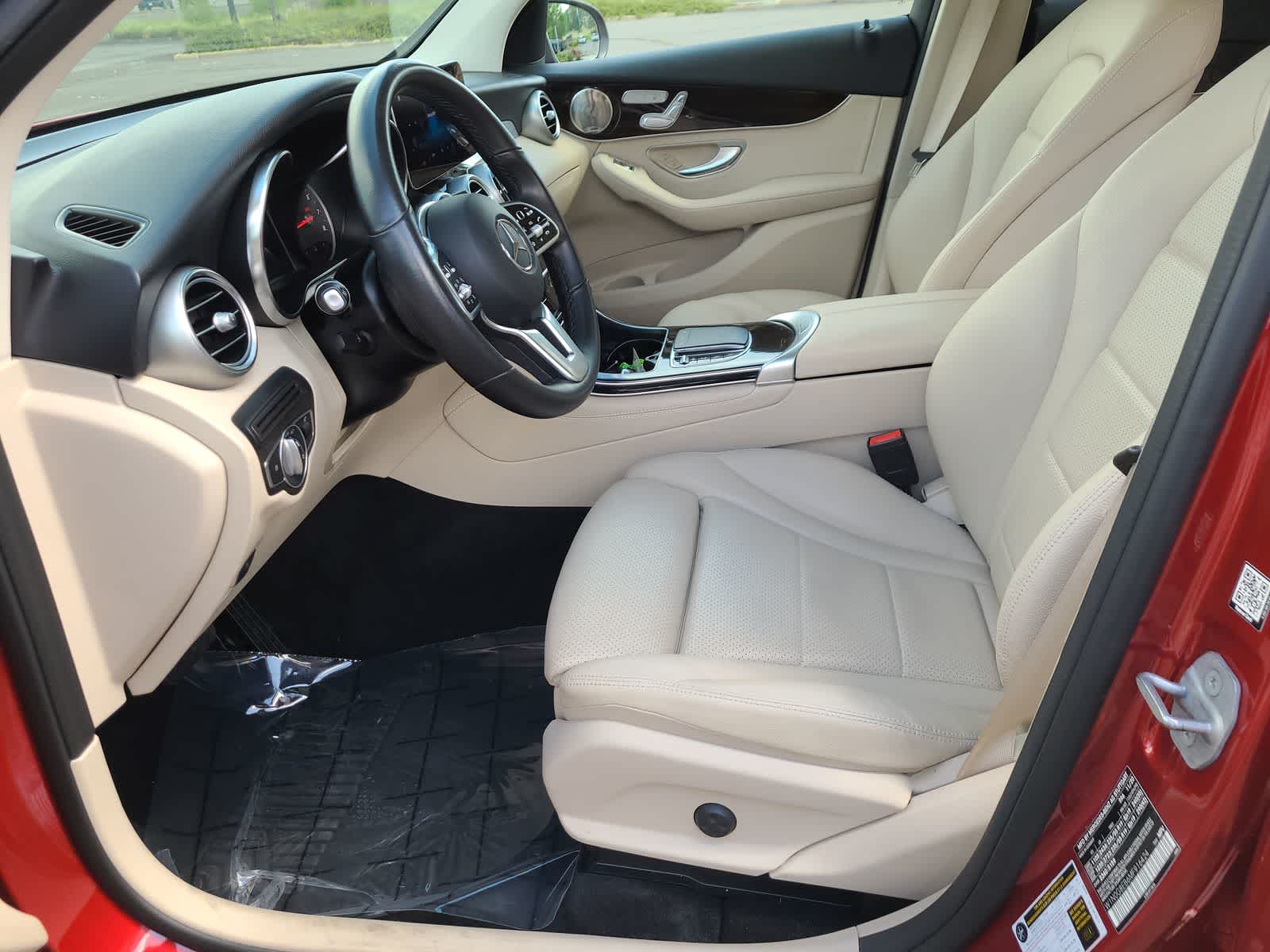 Vehicle image 19 of 29