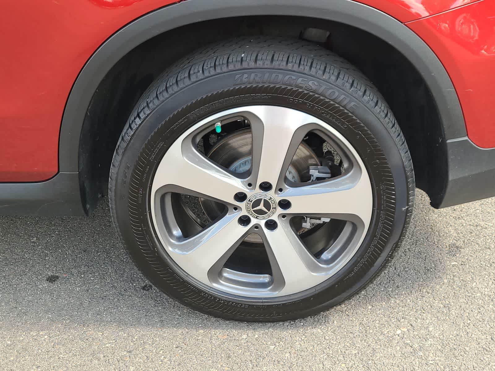Vehicle image 16 of 29