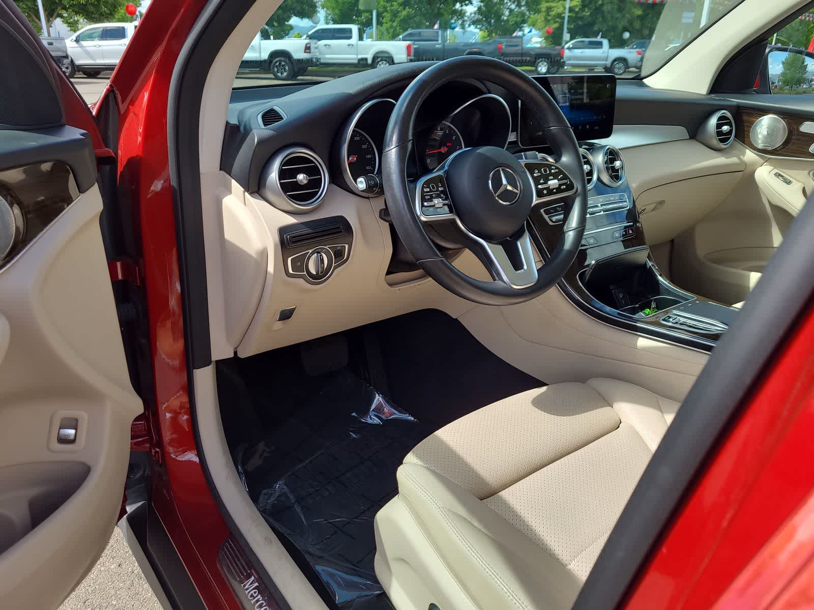 Vehicle image 14 of 29