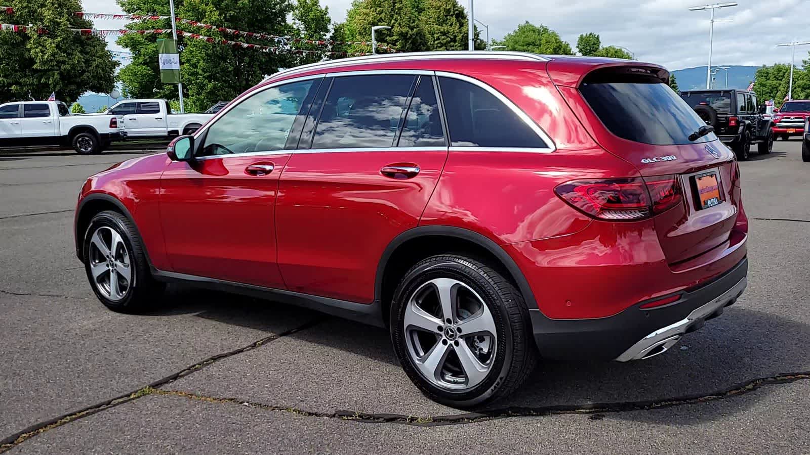 Vehicle image 10 of 29