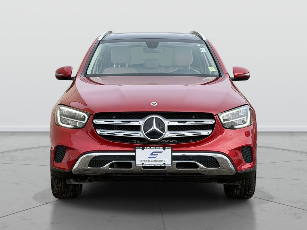 2021 Mercedes-Benz GLC 300 Image 4 of 37