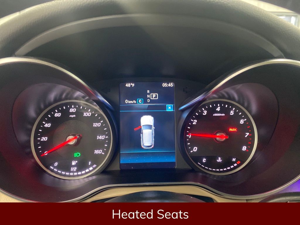 Vehicle image 11 of 21
