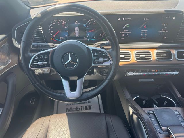 Vehicle image 17 of 34