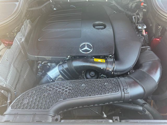 Vehicle image 8 of 34