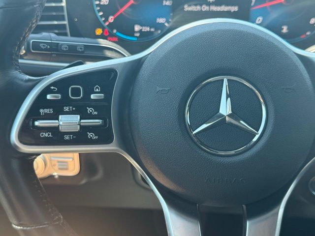 Vehicle image 29 of 34