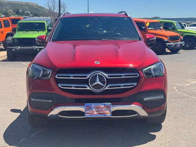 Vehicle image 2 of 34