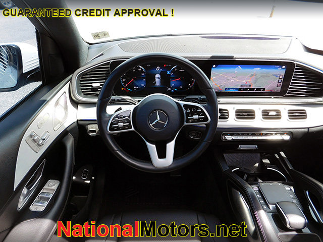 Vehicle image 10 of 22