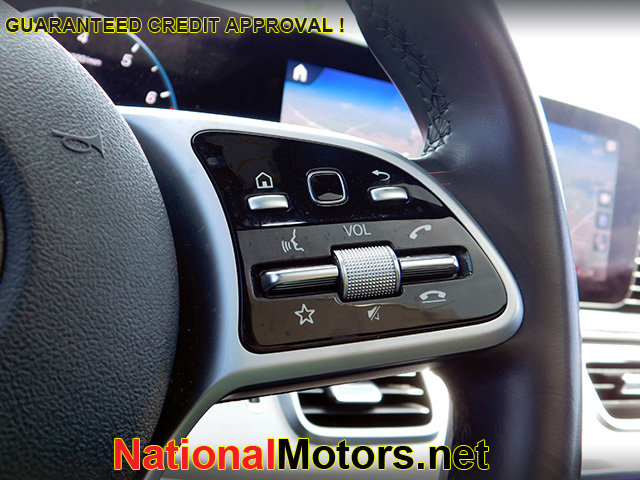 Vehicle image 18 of 22