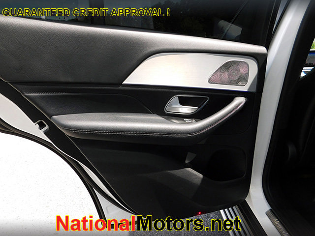 Vehicle image 7 of 22