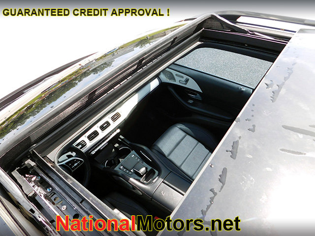 Vehicle image 4 of 22