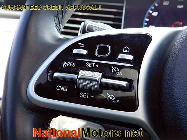 Vehicle image 19 of 22