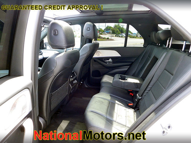 Vehicle image 8 of 22