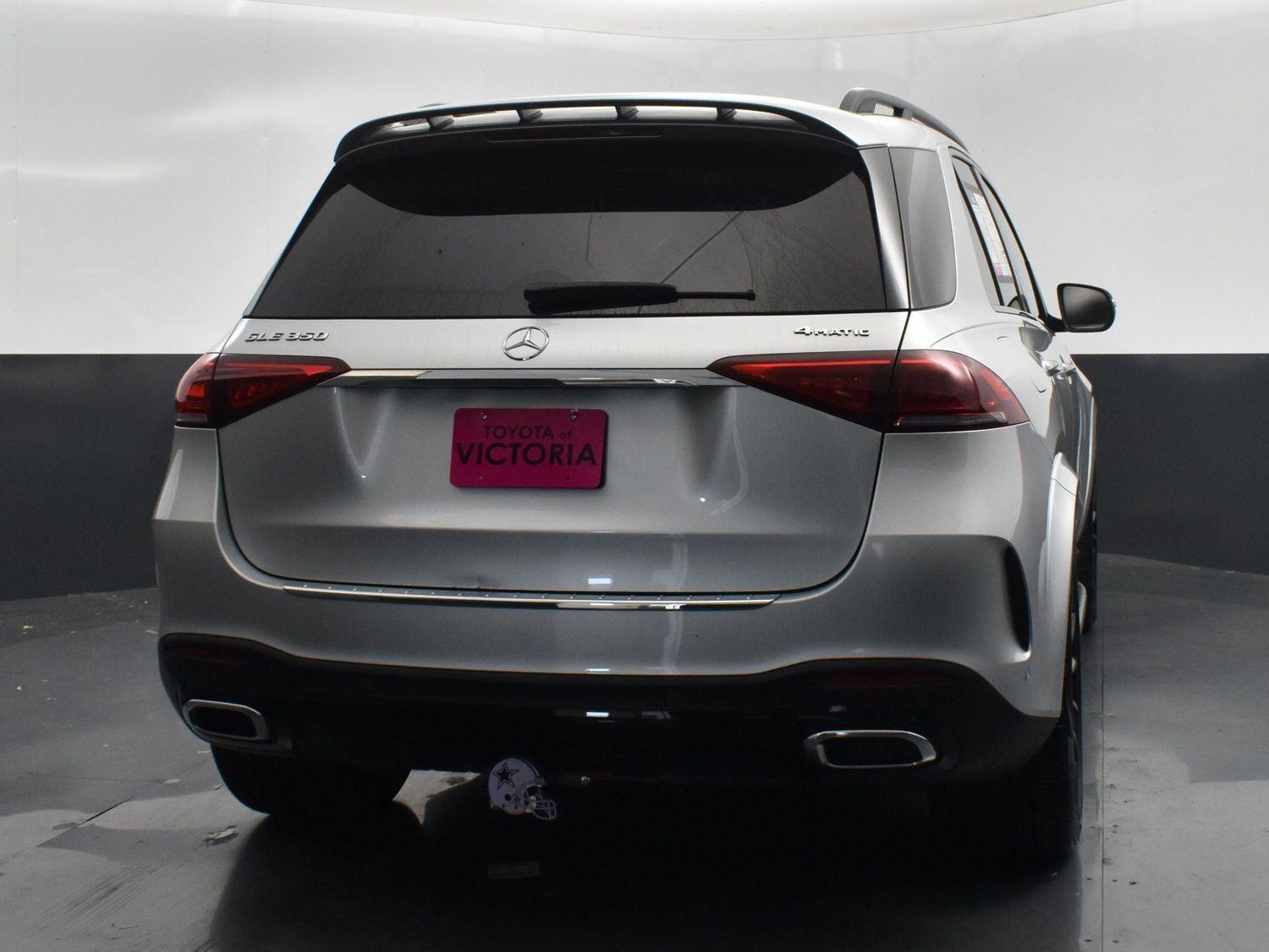 Vehicle image 13 of 28