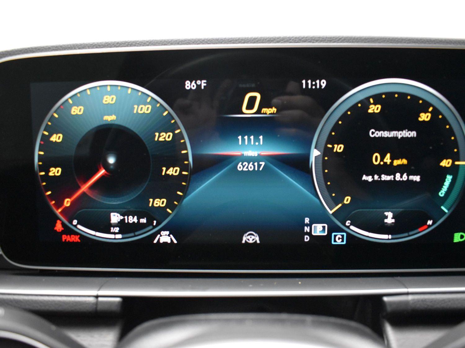 Vehicle image 21 of 28