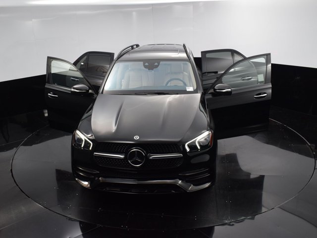 Vehicle image 6 of 41