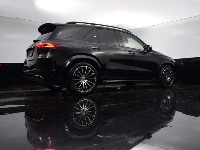 Vehicle image 19 of 41
