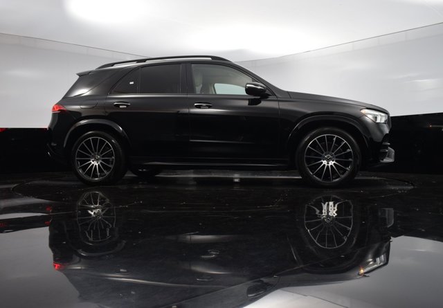 Vehicle image 14 of 41