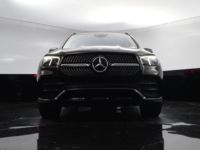 Vehicle image 8 of 41