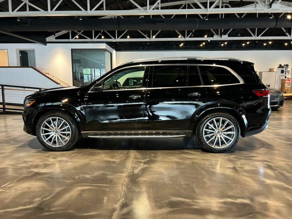 Vehicle image 5 of 36