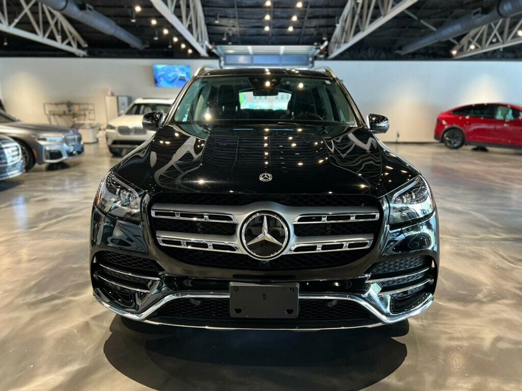 Vehicle image 8 of 36