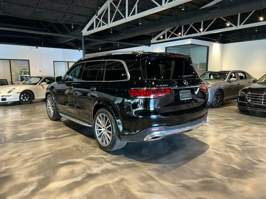 Vehicle image 4 of 36