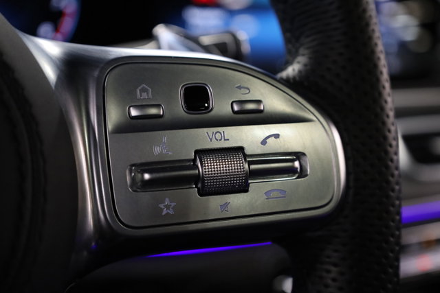 Vehicle image 24 of 42