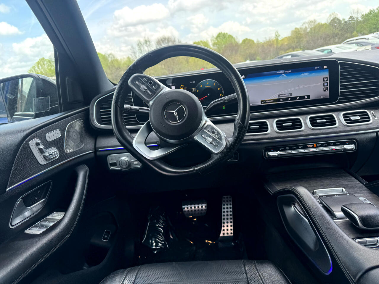 Vehicle image 61 of 99
