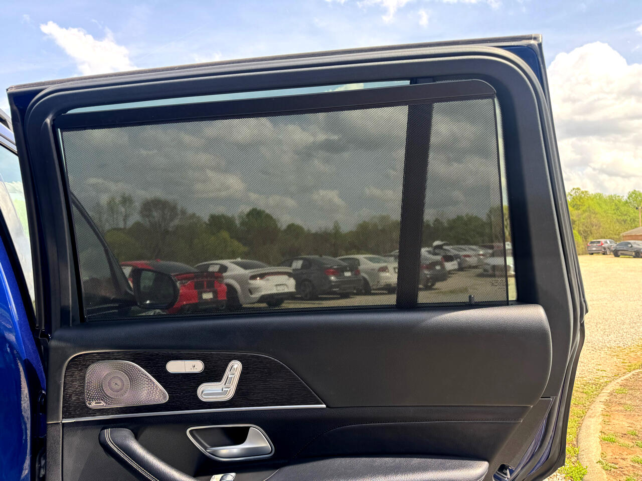 Vehicle image 35 of 99