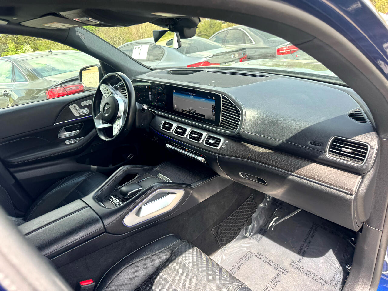 Vehicle image 22 of 99