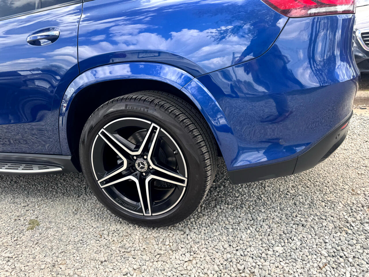 Vehicle image 95 of 99