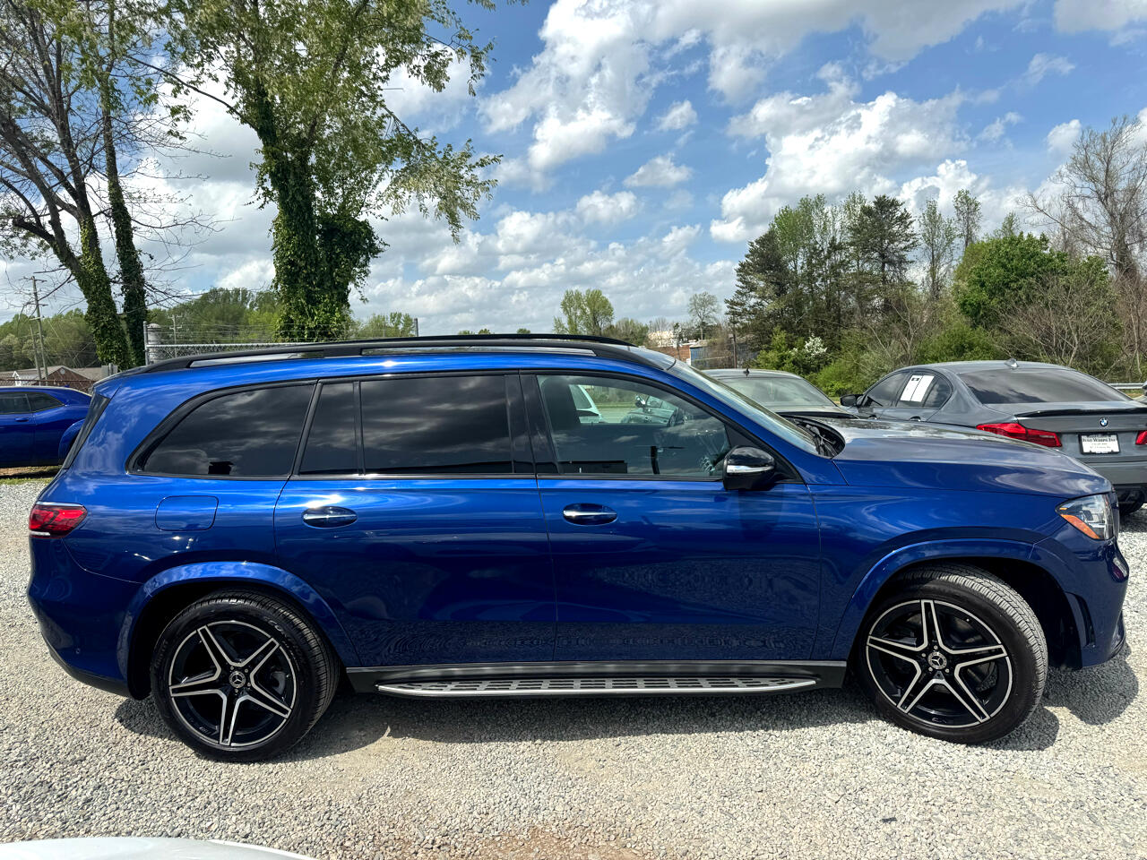 Vehicle image 7 of 99